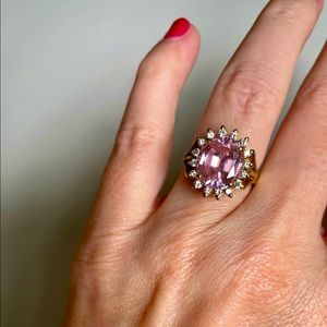 woman’s ring- please read description🔍